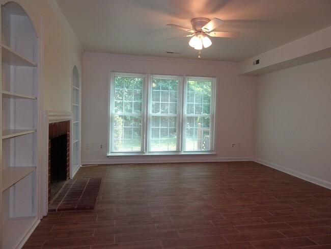 Foto del edificio - 3 Bedroom 2.5 Bath Condo in Yorkshire Downs for Rent