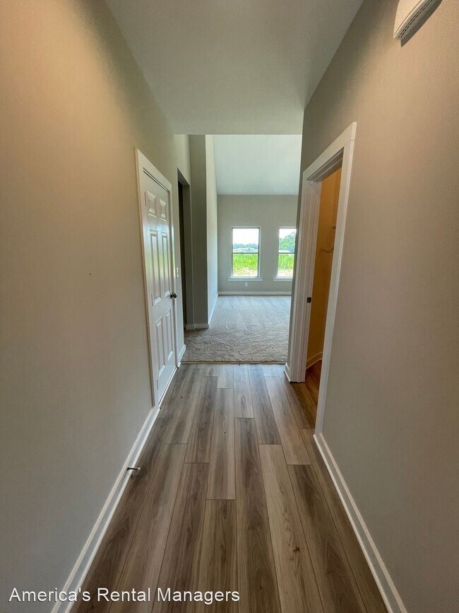 Foto del edificio - 3 br, 2 bath House - 182 Graham Circle