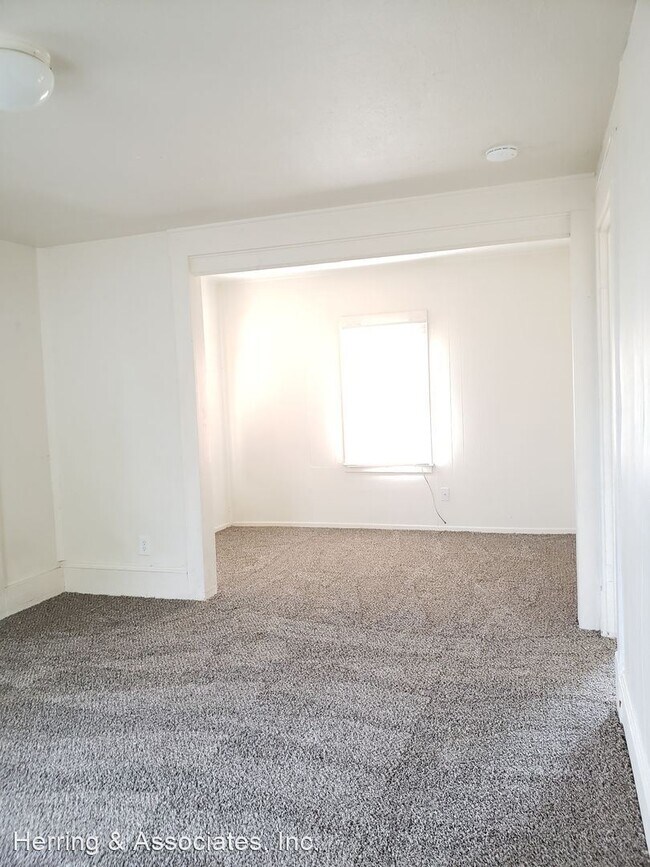 Building Photo - 2 br, 1 bath House - 816 Walker