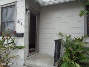 Building Photo - 533 3rd Ave N