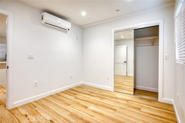 Foto del edificio - 240 N Catalina St