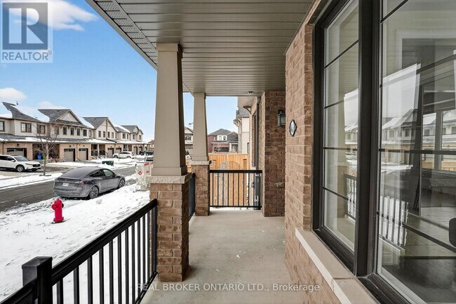 Building Photo - 47 Pagebrook Cres