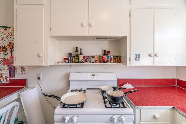 Foto del edificio - 436 Collier Rd. NW