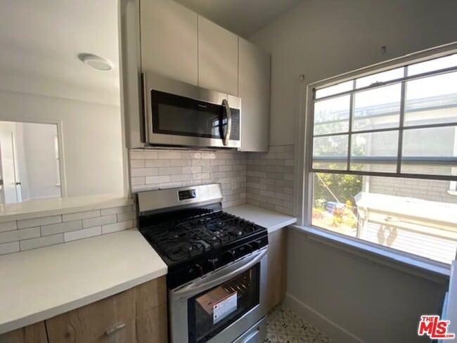 Building Photo - 2666 Orchard Ave.