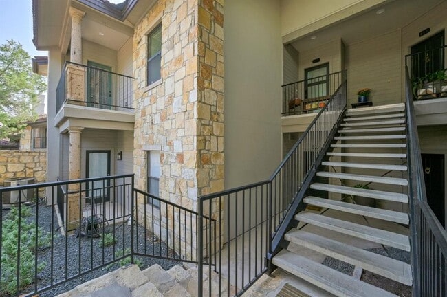 Building Photo - 1000 Liberty Park Dr