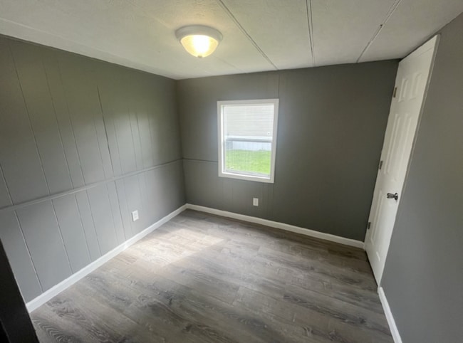 Building Photo - 222 Garlands Private Dr