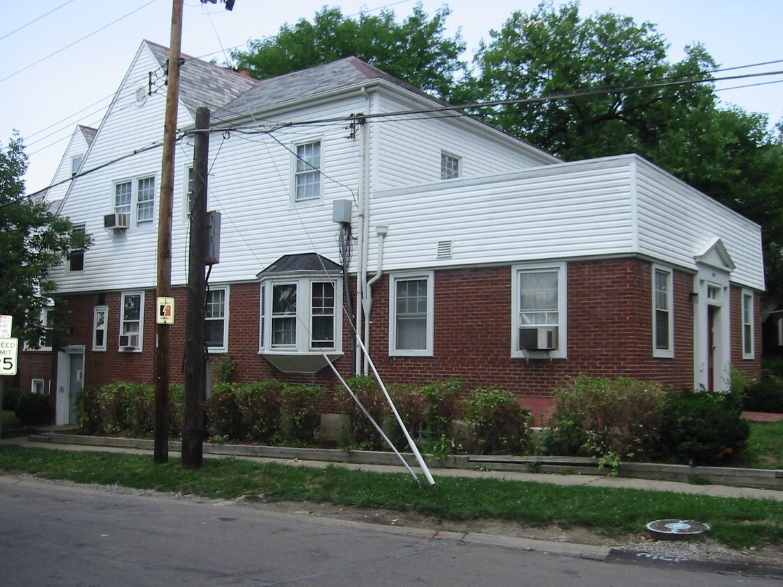 Primary Photo - Bond Hill 13 Unit Multi-family