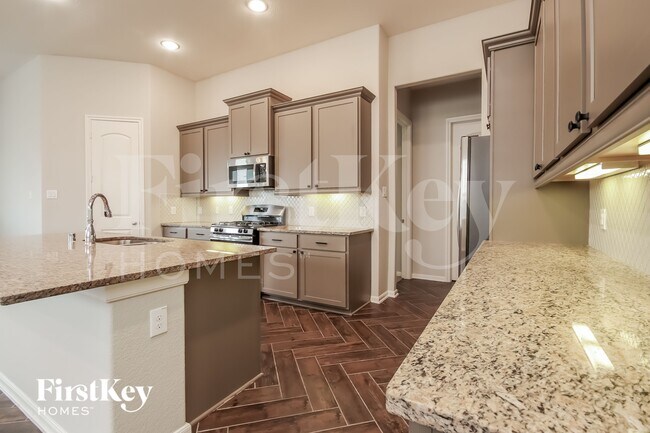 Foto del edificio - 2530 Duke Heights Ln