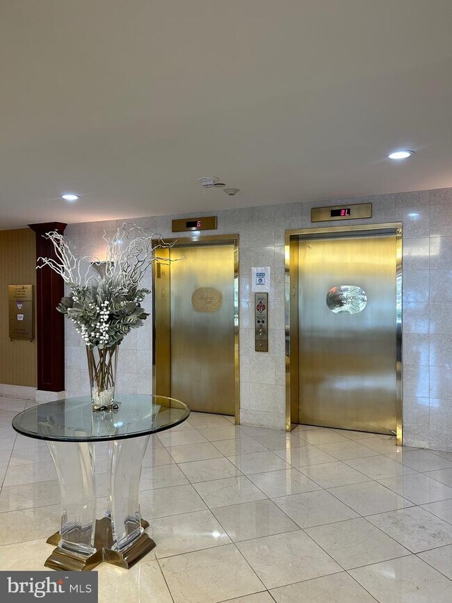 Foto del edificio - 5000 Battery Ln
