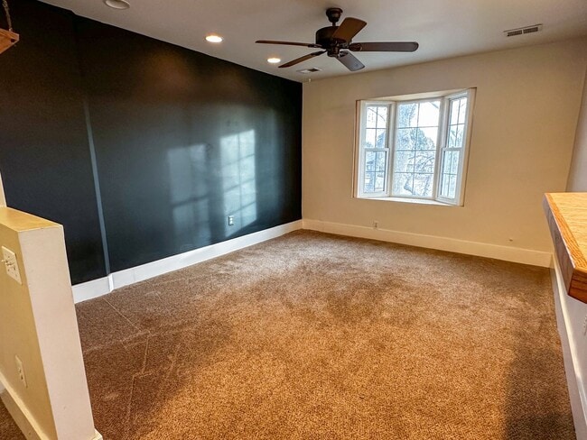 Building Photo - 1615 Carr St