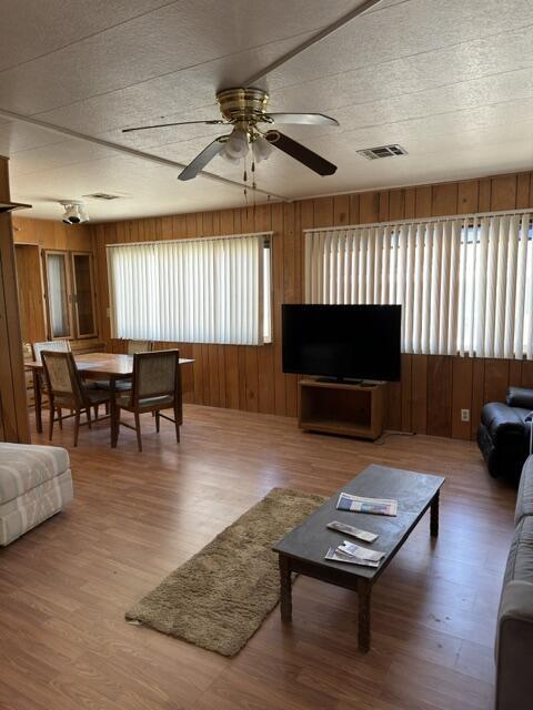 Building Photo - 1813 Riviera Dr