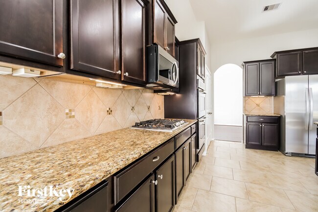 Foto del edificio - 18030 Dorman Draw Ln