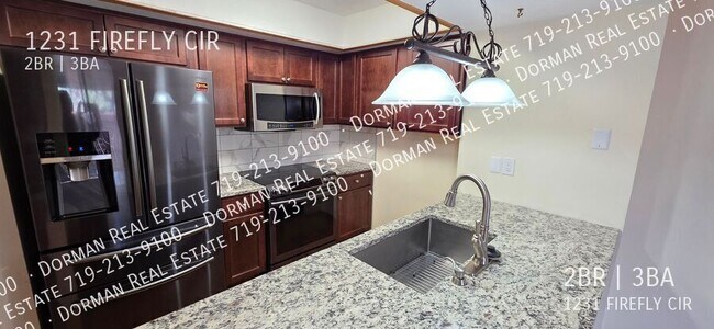 Foto del edificio - 1231 Firefly Cir