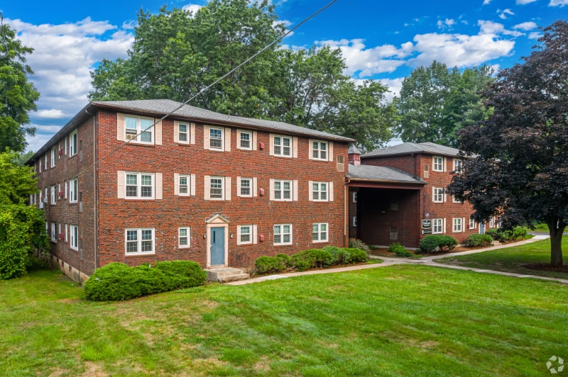 Foto principal - 266 Main St