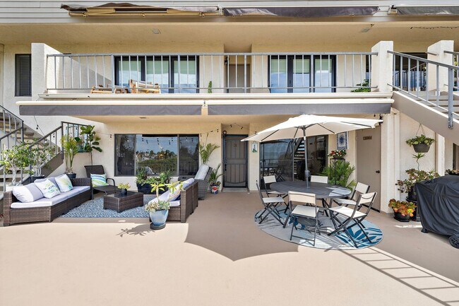 Foto del edificio - 320 Encino Ln