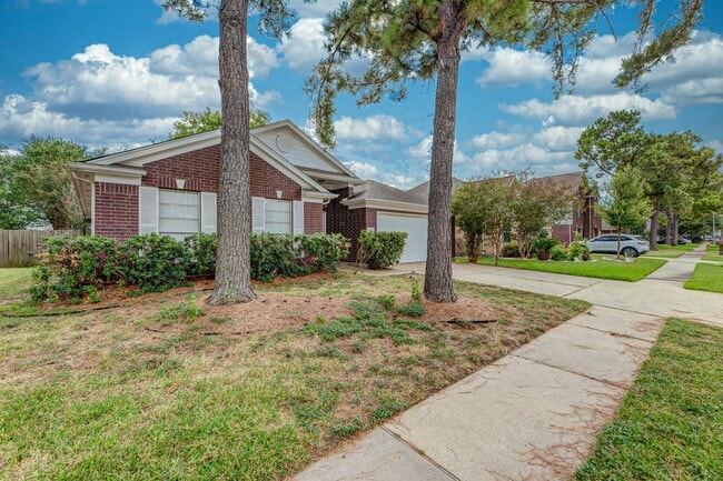 Building Photo - 21403 Hadrian Dr