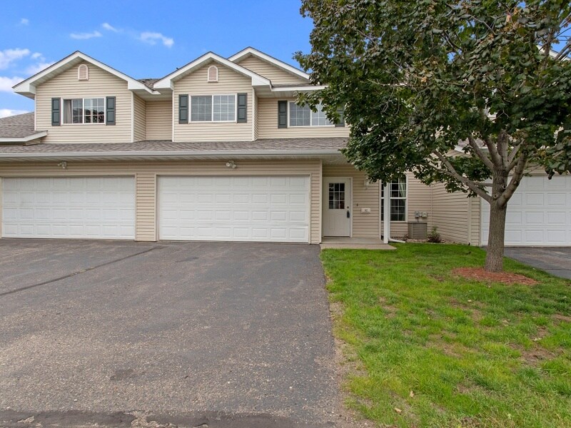 92 Bridgewater Trl, Hudson, WI 54016 Townhome Rentals in Hudson WI