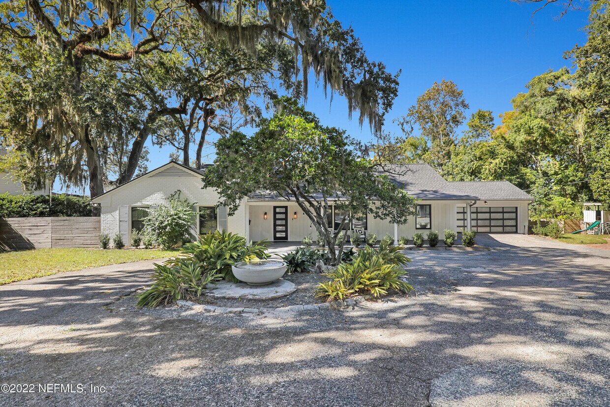 Foto principal - 4006 Ortega Forest Dr