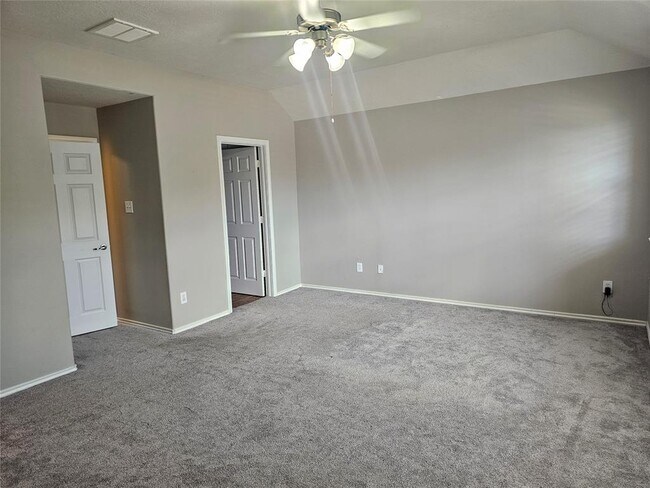 Foto del edificio - 3217 Victorian Manor Ln