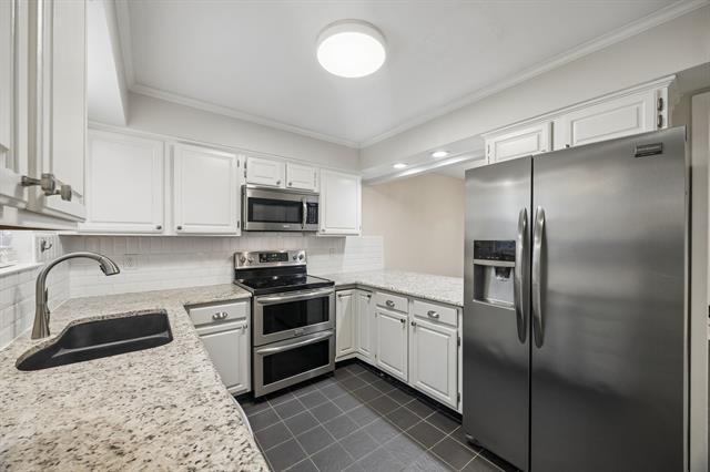 Foto del edificio - 2908 Clear Springs Dr