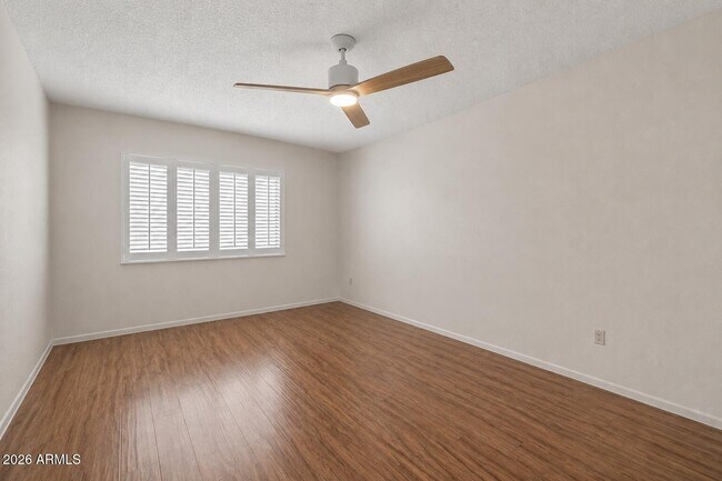 Foto del edificio - 3033 E Devonshire Ave