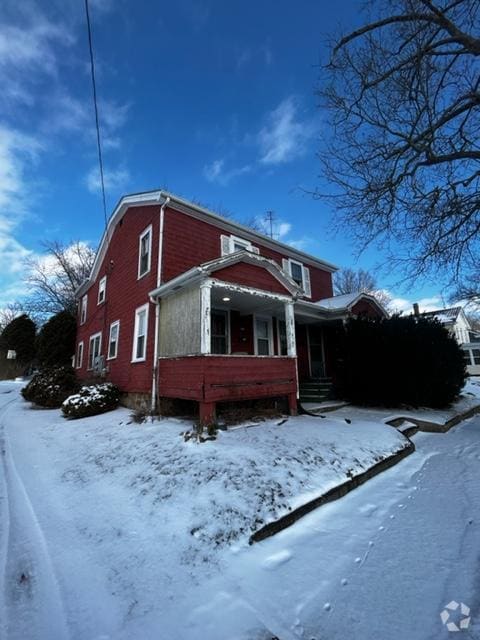 Building Photo - 744 E 3rd St