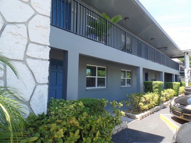 Photo - Spacious one-bedroom near Pinellas Trail and Azalea Rec area House