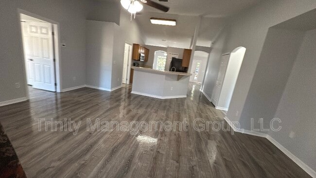 Foto del edificio - 1 Redwood Track Ln