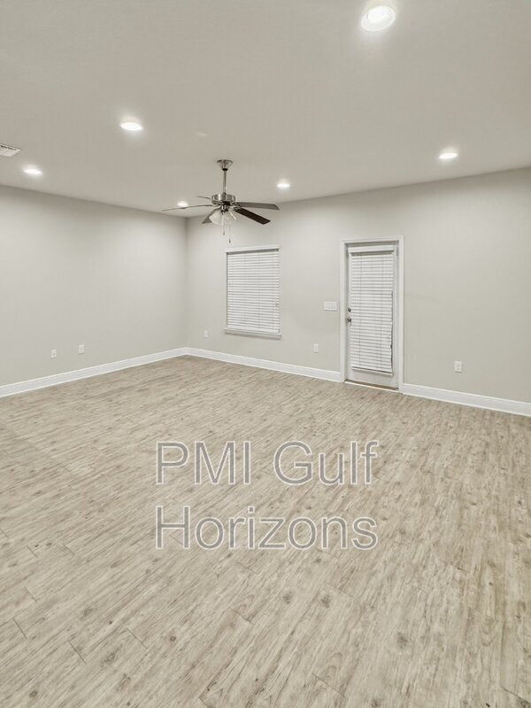 Building Photo - 8740 Brown Pelican Cir