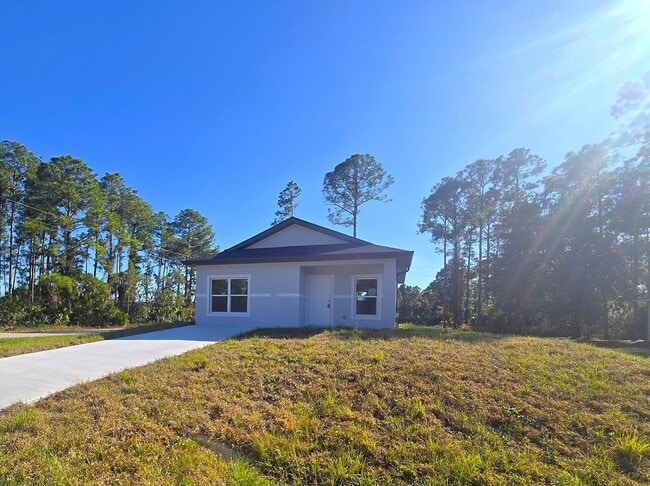 Photo - Brand new 2/2 in Lehigh Acres House