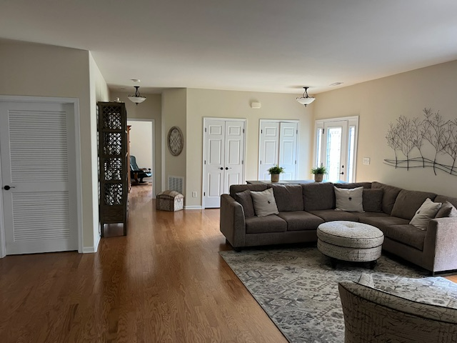 Foto del edificio - 9533 Airdrie Ln