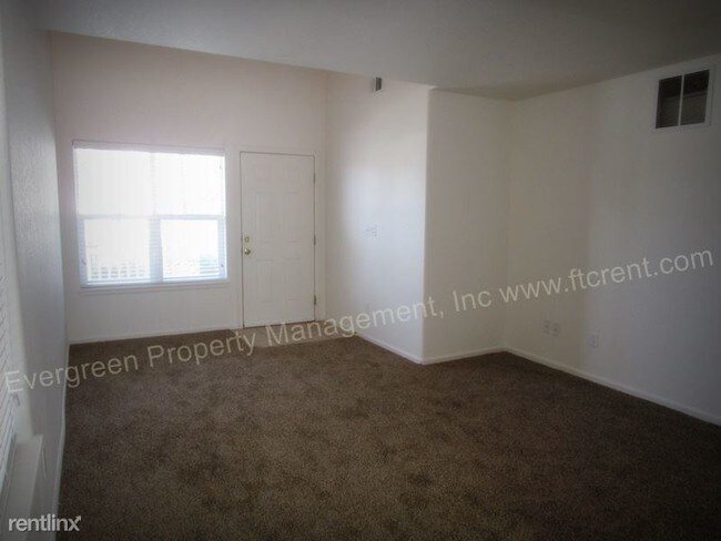 Foto del edificio - 802 Waterglen Dr