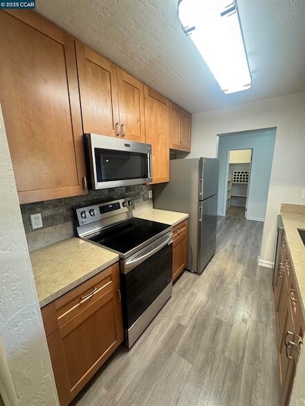 Building Photo - 1085 Murrieta Blvd