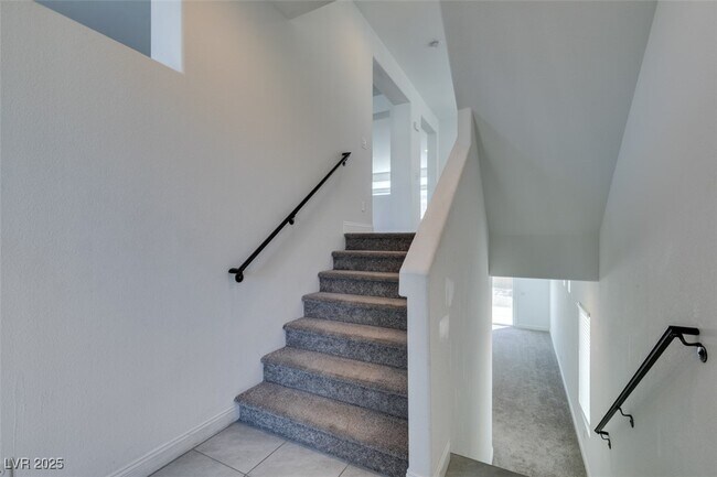 Foto del edificio - 6335 Rock Strm Ln