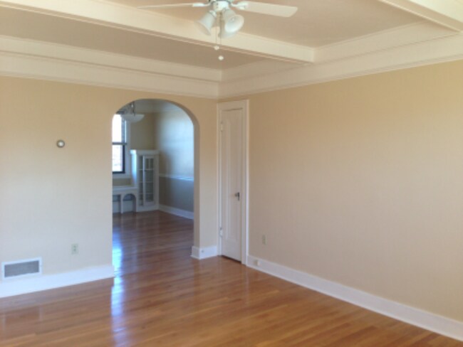 Foto del edificio - 3270 Dell Ave