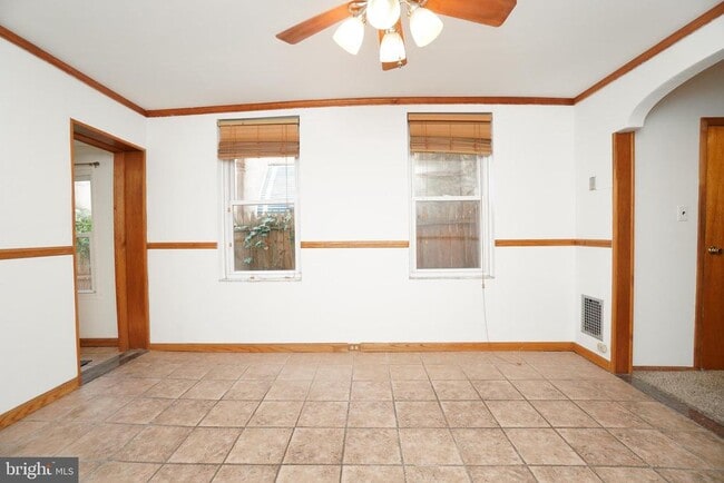 Building Photo - 1527 S 10th St