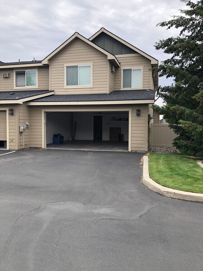 1650 N Holl Blvd, Liberty Lake, WA 99016 Townhome Rentals in Liberty