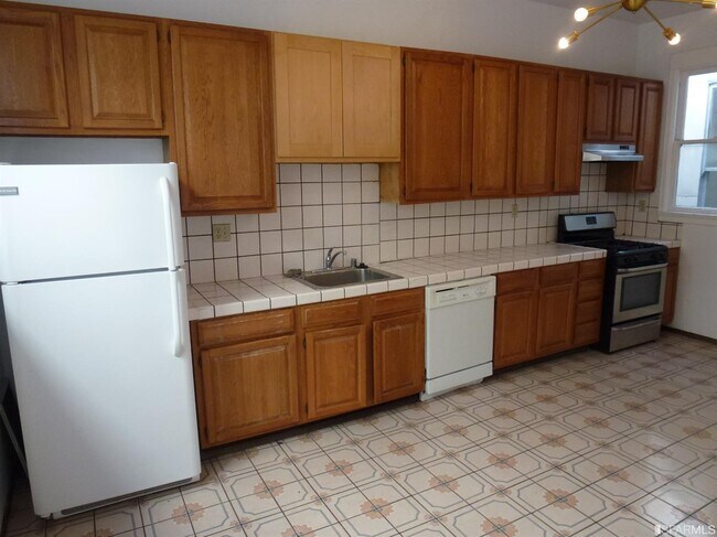 Building Photo - 489 Guerrero St