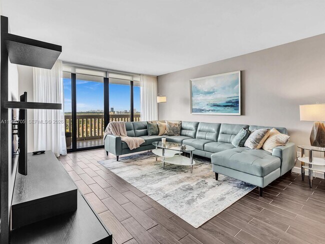 Foto del edificio - 2000 Island Blvd