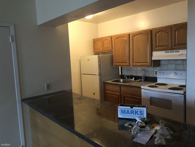 Foto del edificio - 1 br, 1 bath  - 89 Wolfs Ln