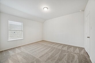 Building Photo - 3018 Myrtle Bch Ln