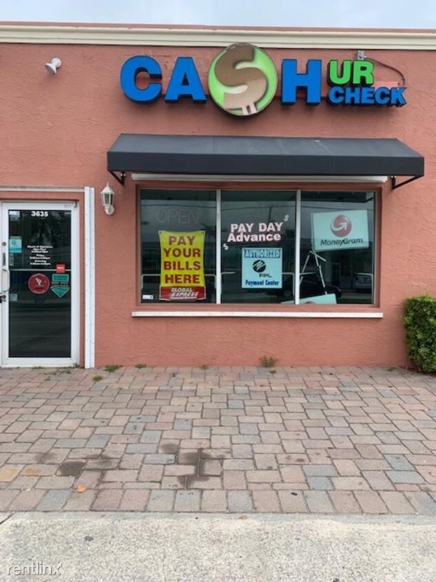 Primary Photo - 3 br, 1 bath House - Check Cashing Store