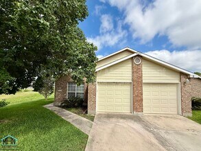 Building Photo - 5603 Lakebend W Dr