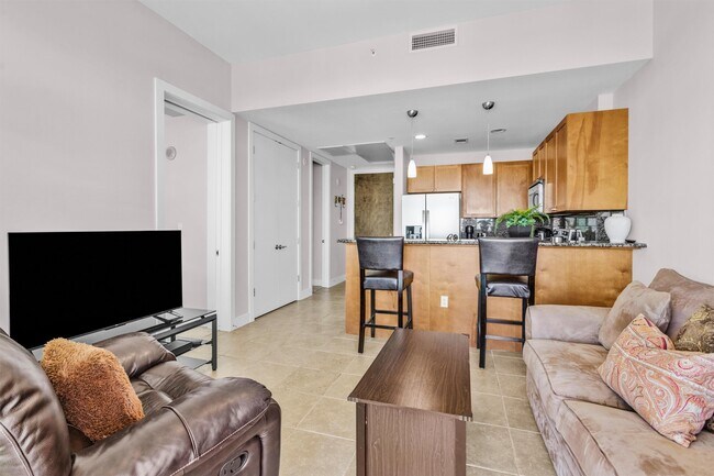 Foto del edificio - 500 Seawall Blvd