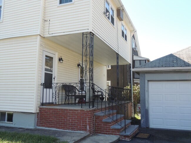 Building Photo - 27 Orvis Rd