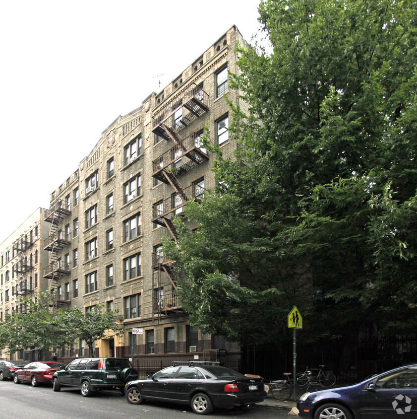 Building Photo - 118 S 3rd St