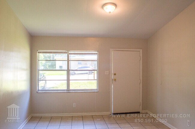 Foto del edificio - Renovated Home South of FSU