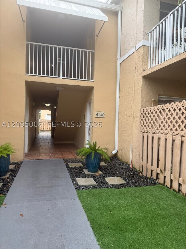 Foto del edificio - 4140 NW 79th Ave
