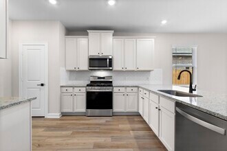 Building Photo - 1126 Campside Dr