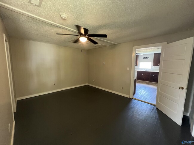 Building Photo - 3606 Dubose St SW